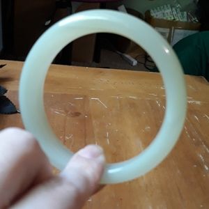 White jade bangle inner diameter 61mm